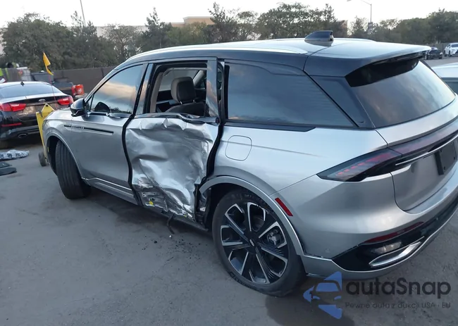 5LMPJ8KA4RJ798566: 43704163