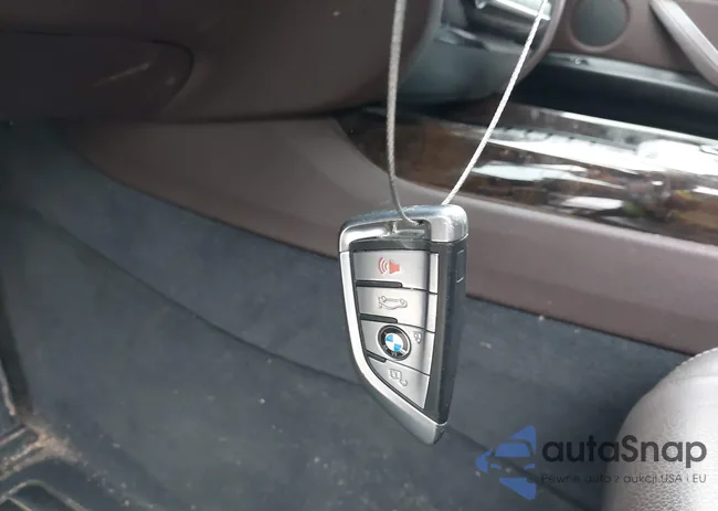 5UXKR0C53G0S88191: 43704227