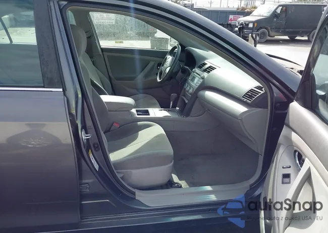 4T4BE46K19R093256: 43704266