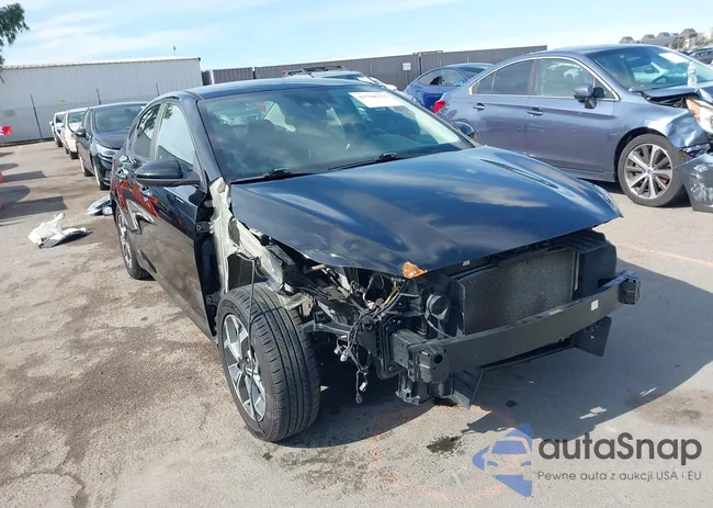 3KPF24AD8LE216879: 43704275