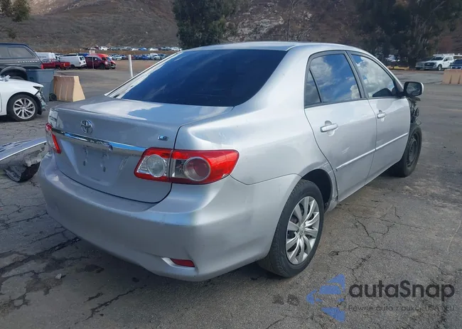 2T1BU4EE0CC767236: 43704417