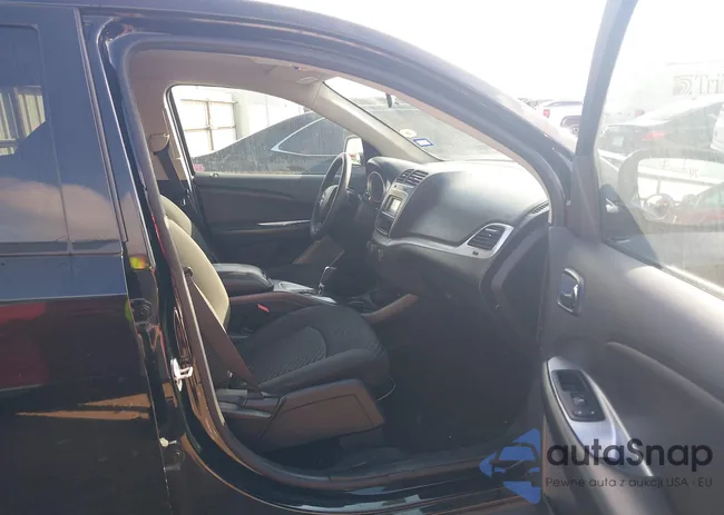 3C4PDCAB1JT195504: 43704424