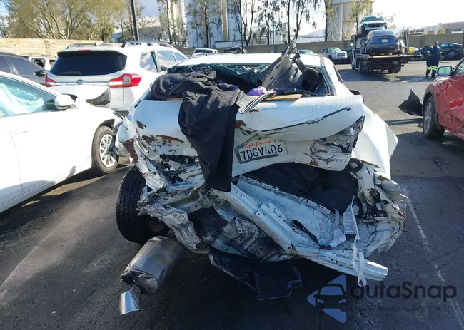 1HGCR2F5XEA110140: 43704463