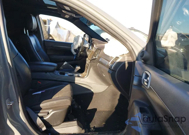 1C4RJEAG9LC364711: 43704474