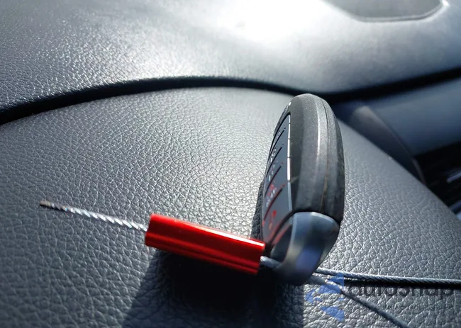 1N4AL3AP4JC211359: 43704544