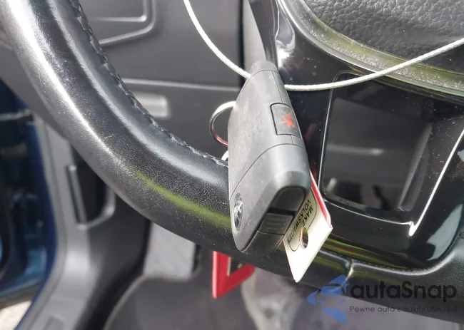 3VV3B7AX1KM043002: 43704554