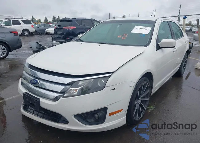 3FAHP0HAXCR250660: 43704562