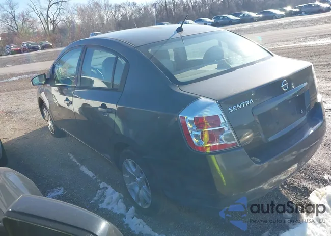 3N1AB61E49L633339: 43704648