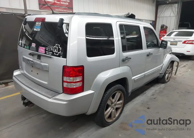 1C4PJMFK7CW125204: 43704664