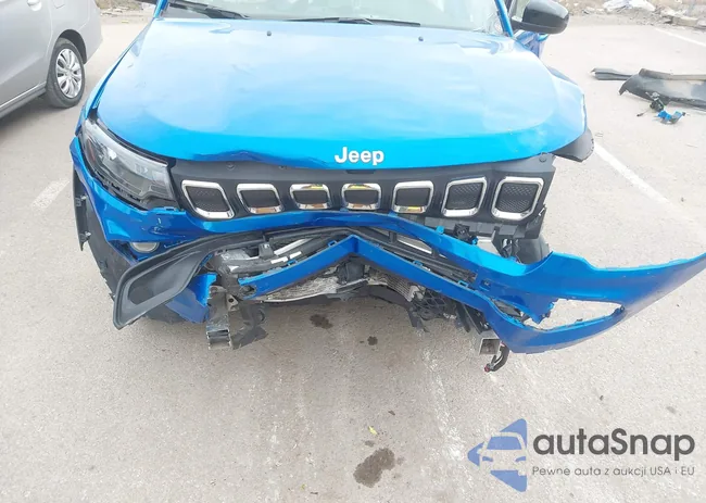 3C4NJDBB9NT231501: 43703819