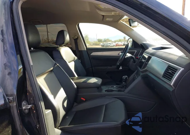 1V2DP2CA9KC573556: 43703848