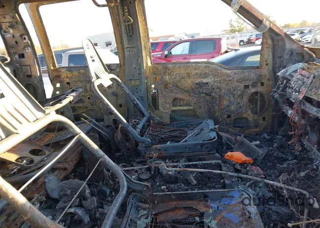 1FTSW21RX8EB01867: 43703903