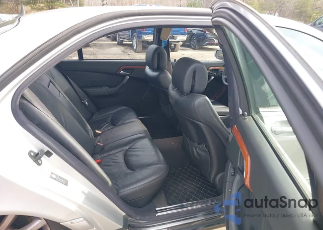 WDBNG83J74A396902: 43704049