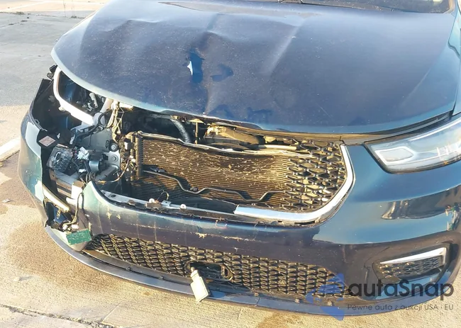 2C4RC1BG9NR158638: 43704064