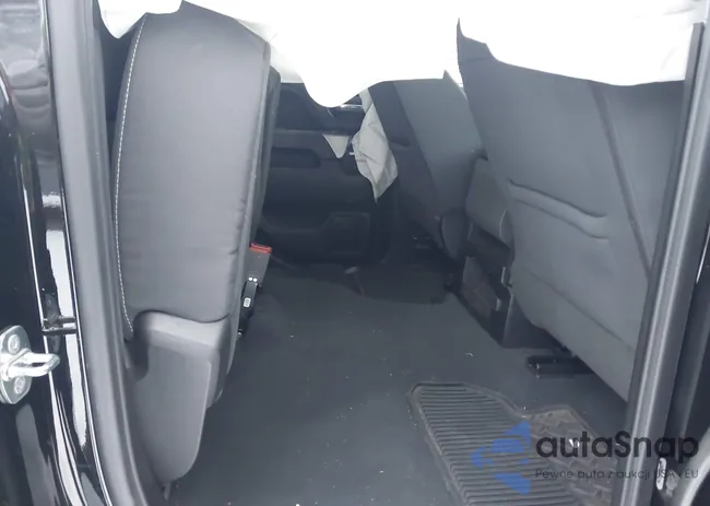 2GCVKPEC1K1194296: 43705110