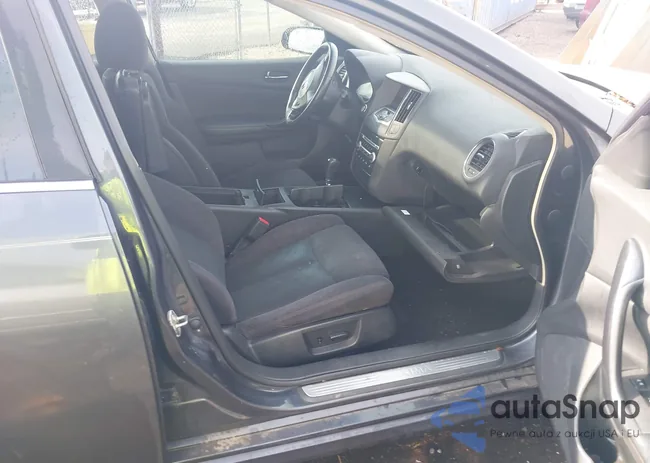 1N4AA5AP1DC815652: 43705262