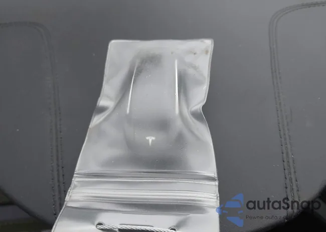 5YJXCAE2XJF091433: 43705357