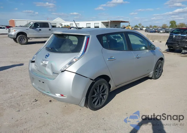 1N4AZ0CP2FC324695: 43705589