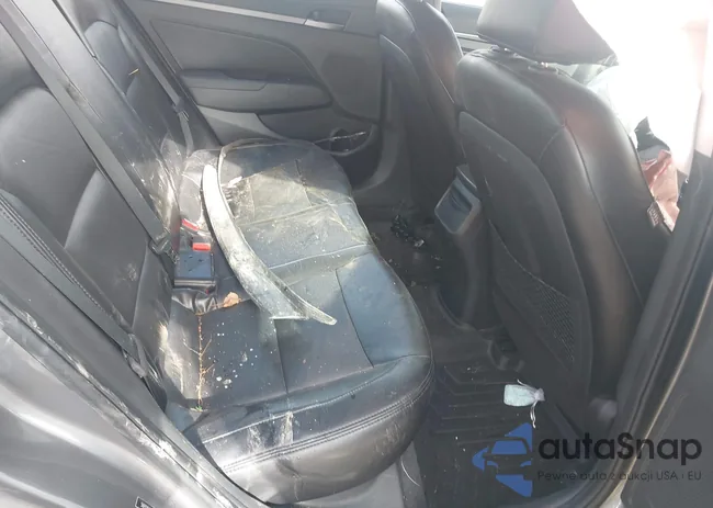 5NPD84LF5JH272999: 43705595