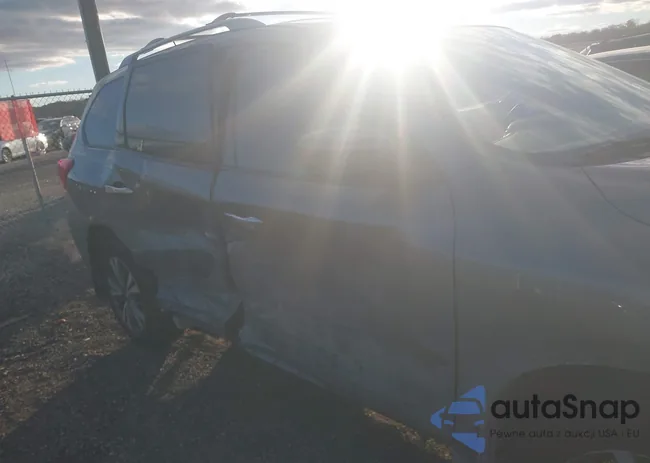 5N1DR2MM9JC651882: 43705601