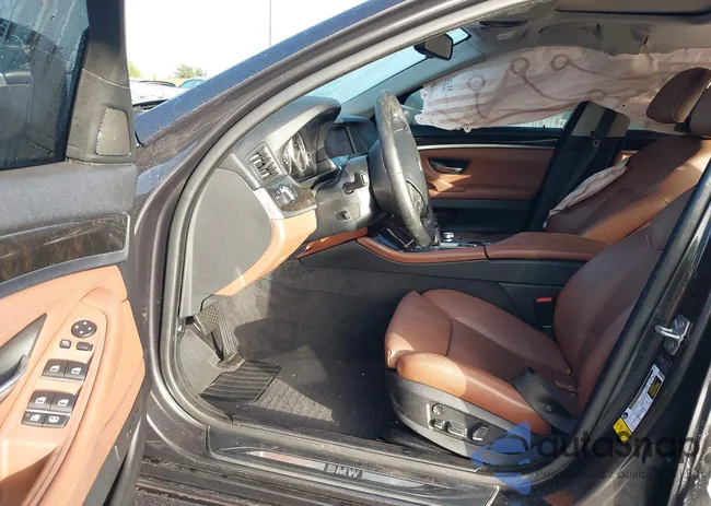 WBAFR7C5XBC806023: 43704705