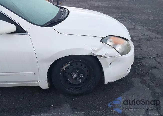 1N4AL21E98N488077: 43704794