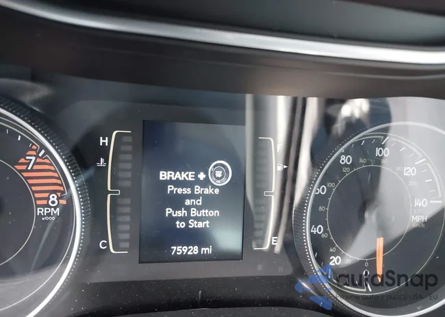 1C4PJMMX8MD158935: 43704798