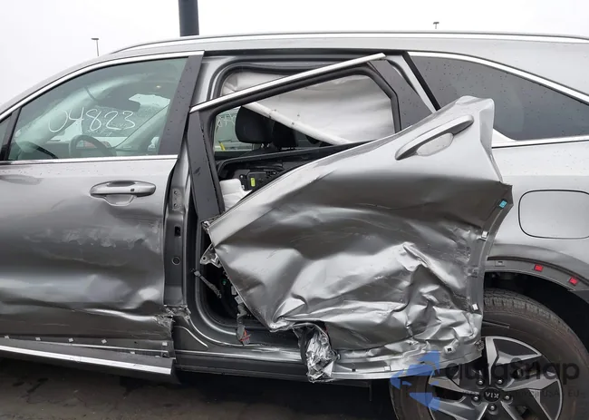 KNDRG4LG3M5055151: 43704823