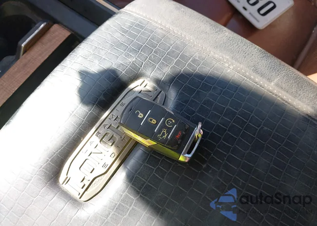 1C6RREKT4KN800766: 43704825