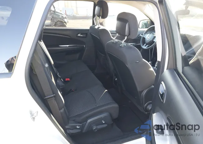 3C4PDCBGXGT224520: 43704889