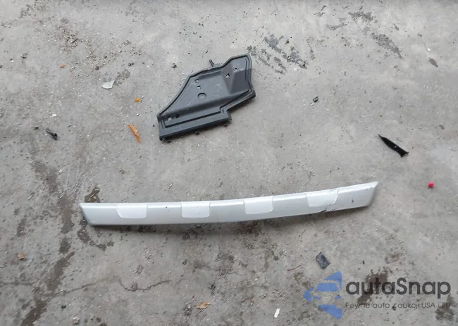 2T1BURHEXJC022306: 43704894