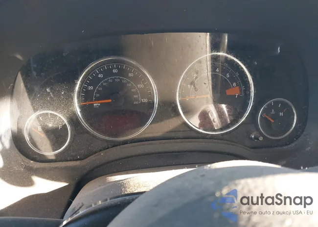 1C4NJRCB5ED569866: 43705031