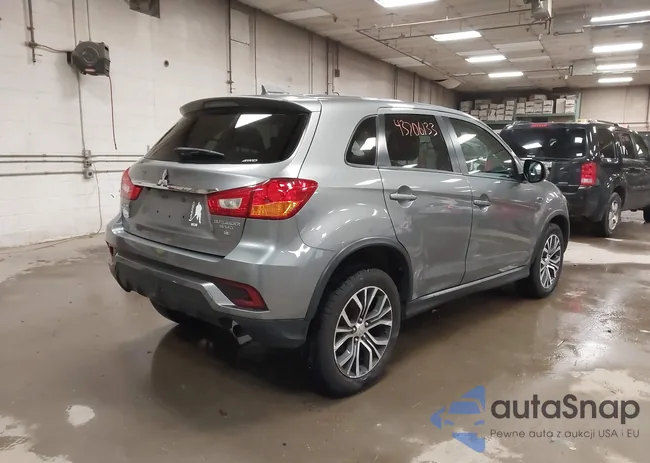 JA4AR3AW9JU019181: 43706133