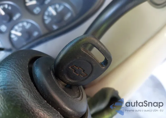 1GNEC13Z42R243992: 43706507