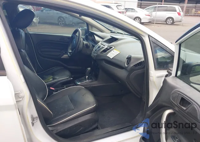 3FADP4FJ7CM159576: 43706596