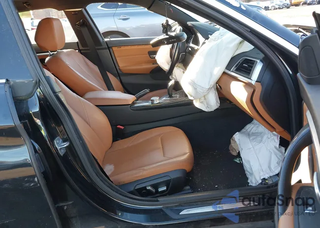 WBA4J1C5XKBM13883: 43705674