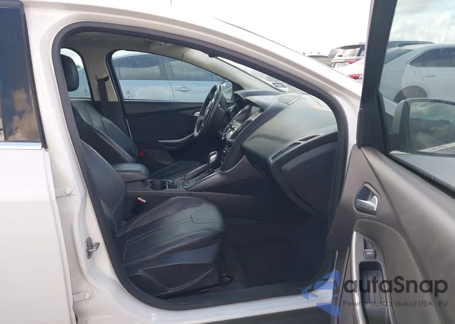 1FAHP3N28CL347286: 43705737