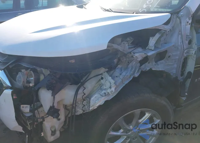 2GNAXHEVXK6136205: 43705833