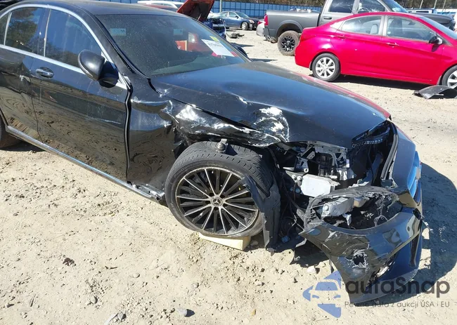 W1KWF8DB1MR644519: 43705933