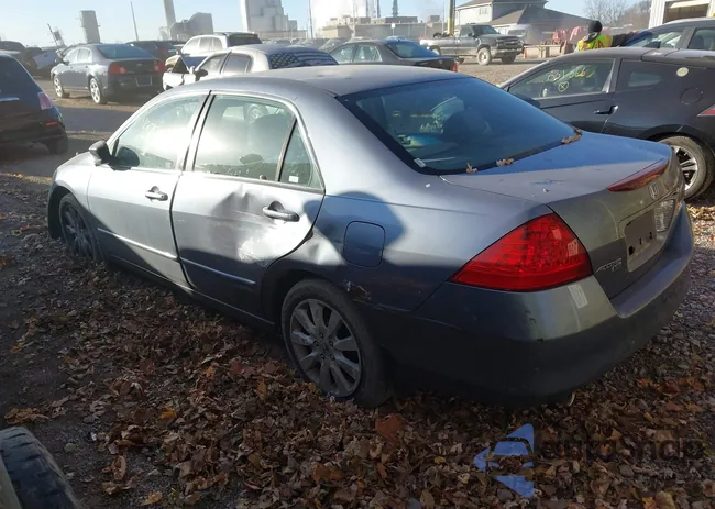 1HGCM66447A088040: 43707063