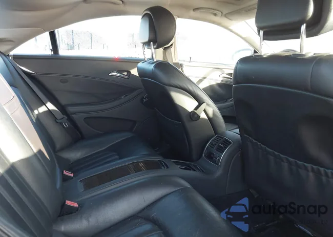 WDDDJ75XX6A038681: 43707066