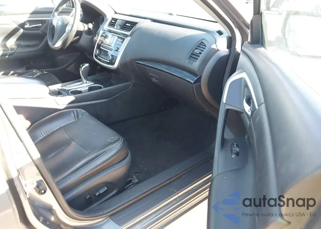 1N4AL3AP9JC211504: 43707278