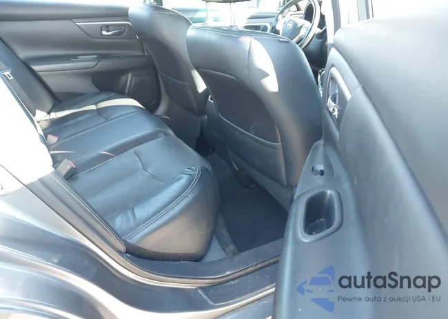 1N4AL3AP9JC211504: 43707278