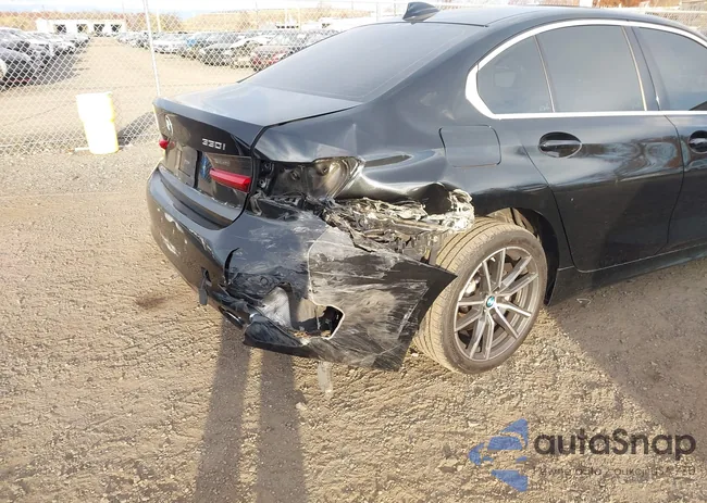 WBA5R7C52KFH33078: 43707407