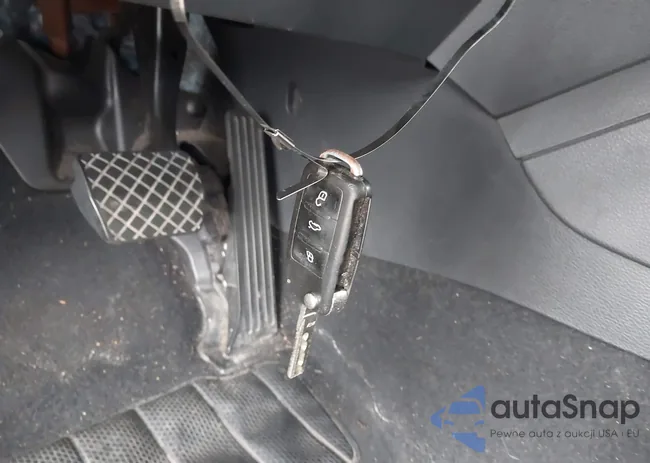 3VW2K7AJ0EM392918: 43707456