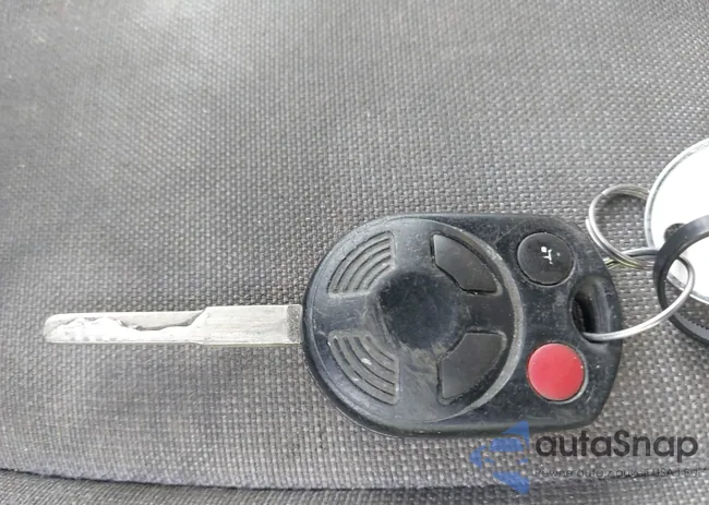 1FTYR2CM8HKA75774: 43706657