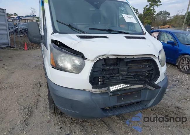 1FTYR2CM8HKA75774: 43706657