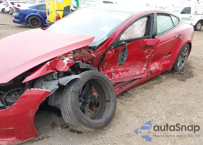 5YJSA1E53NF493553: 43706959