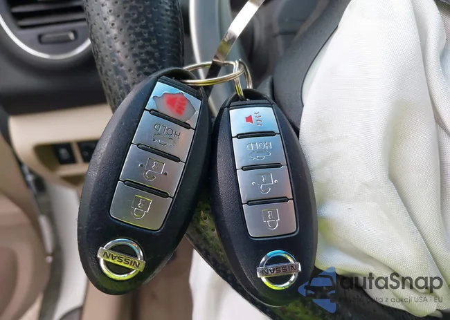 1N4AA5AP3EC482811: 43708178