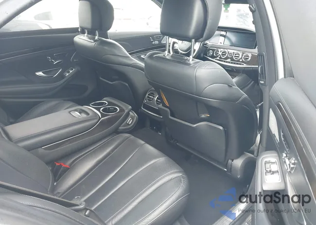 WDDUG8CB3EA011719: 43708201